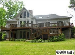 7504 Point St, Denver, NC 28037