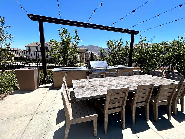 295 Fuerte Dr — Photo 37