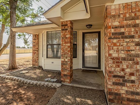 2nd image of 6001 Laci Ln