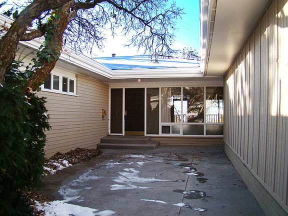 2nd image of 4709 S Wallace Ln