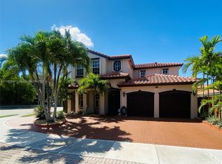 15200 SW 39th Ter, Miami, FL 33185