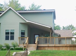 335 3rd St, Manning, IA 51455