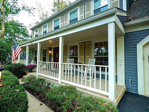3rd image of 9843 S Park Cir