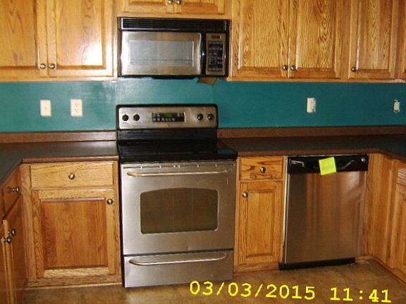 5th image of 158 Hilltop Cir