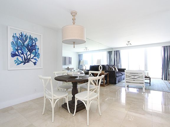 4th image of 100 Bayview 1807 #1807