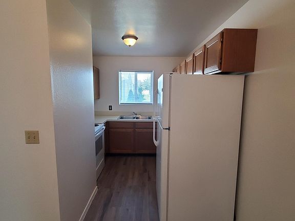 4th image of 1601 Falcon Dr #16
