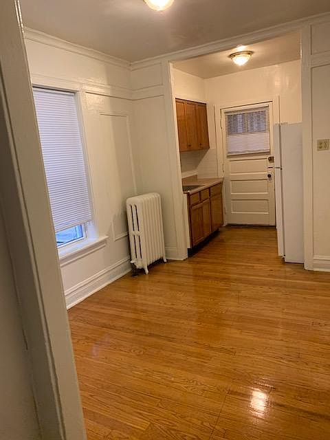 1st image of 1600 W Albion Ave APT 2P