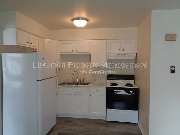 13024 North Boulevard St #4 — Photo 6