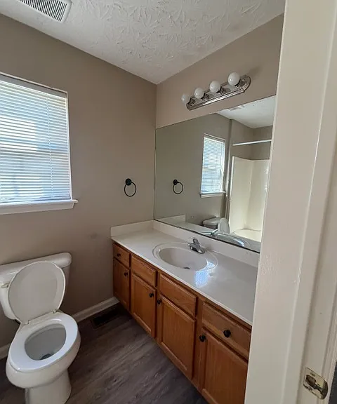 204 Christa Ln — Photo 11