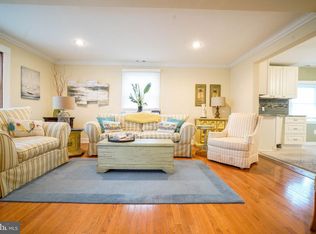 218 9th St, Brigantine, NJ 08203