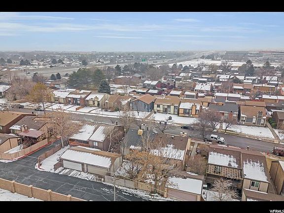 4th image of 2472 W Hardrock Dr