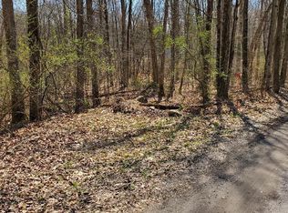 Glen Oaks Rd, White Haven, PA 18661