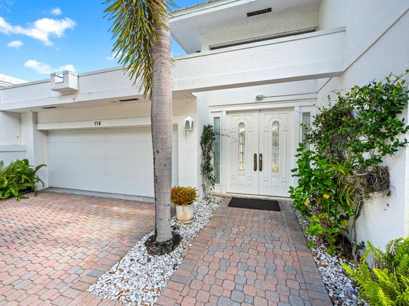 114 Waters Edge Dr