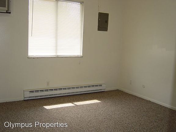 4th image of 615 W 15th St #2882780