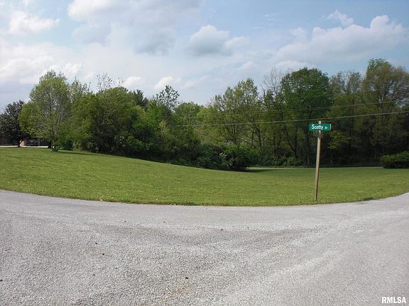 3rd image of 20 Scotty Dr