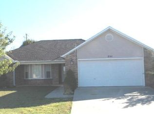 2141 S 9th St, Rogers, AR 72758
