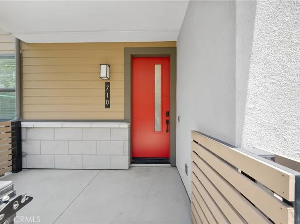 710 S Grable Cir, Orange, CA 92868