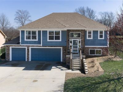 6987 141st St, Basehor, KS, 66007