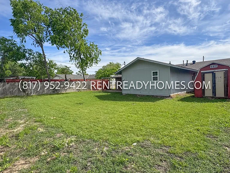 2613 Fairbrook St — Photo 5