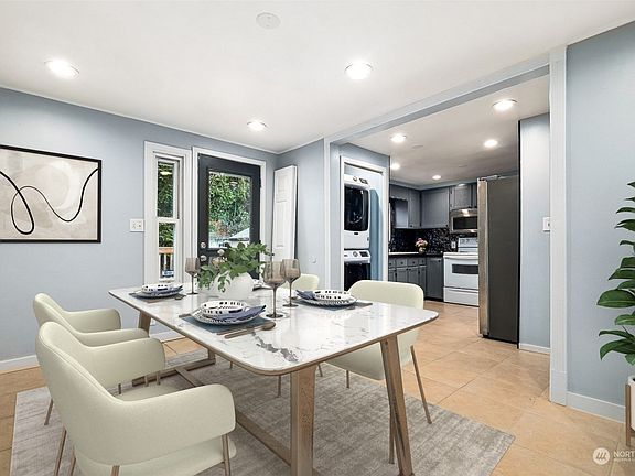 5th image of 14002 8th Avenue S