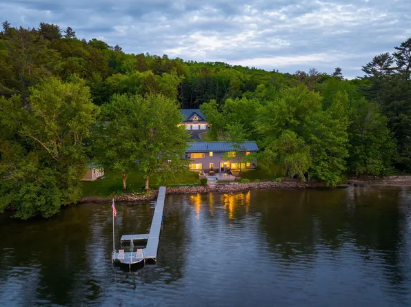 358 Memorial Drive, Winthrop, ME 04364