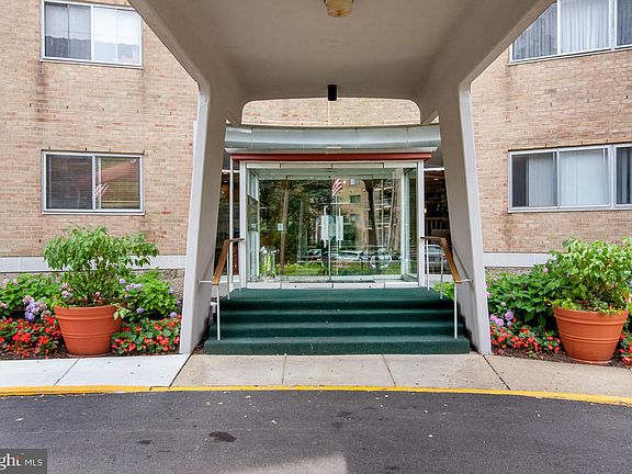 3rd image of 100 West Ave #524-S