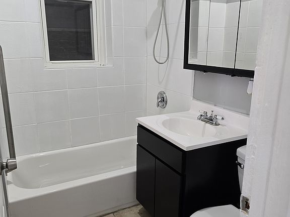 2nd image of 4127 W Wilcox St #1