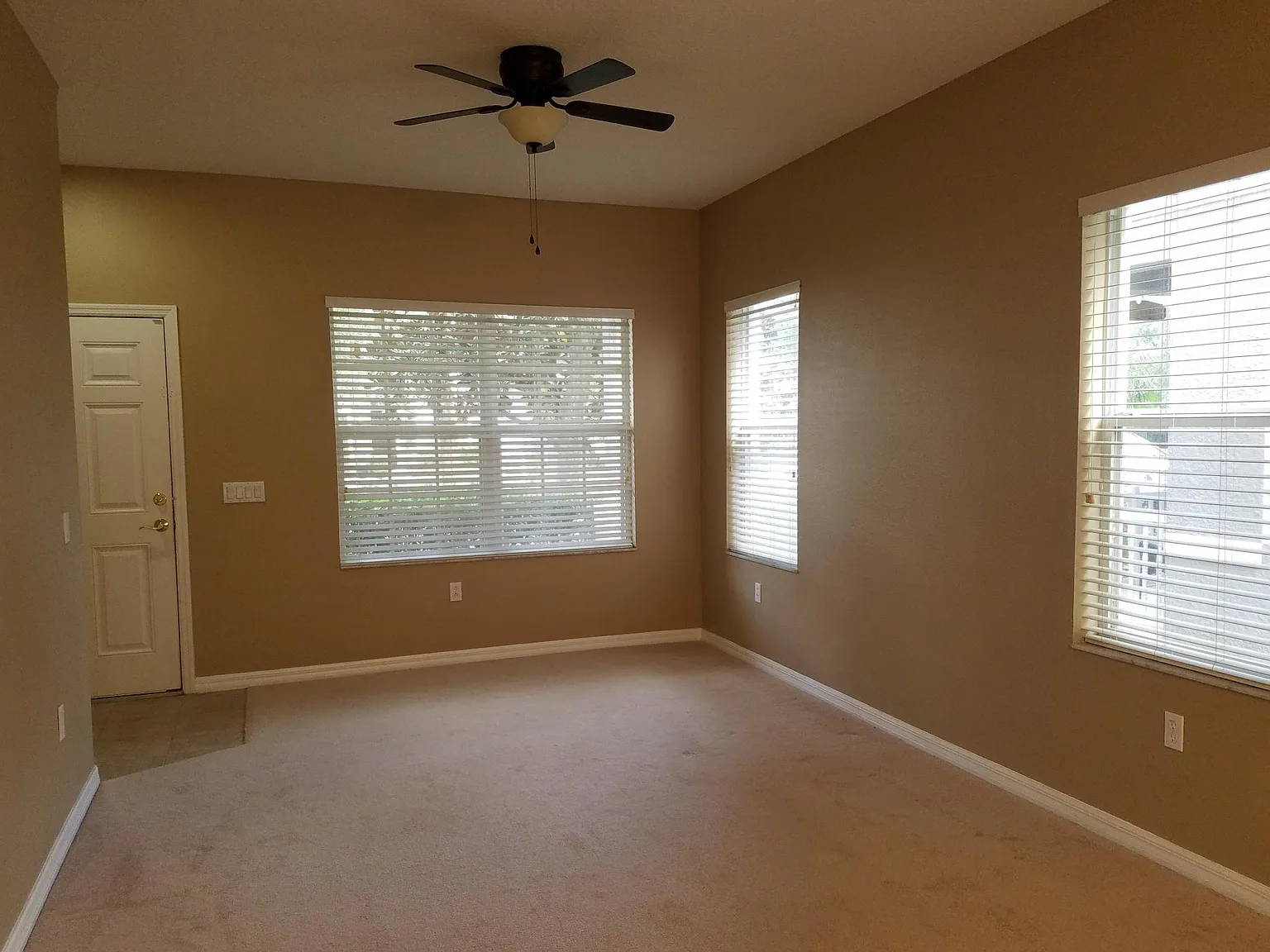 3 bed, 2.5 bath, 1809 sqft, $2,550 — Photo 3
