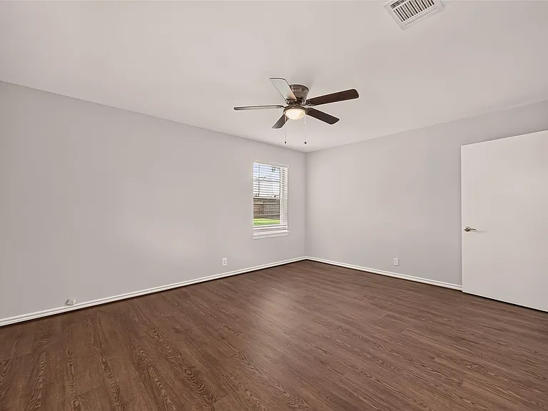 6727 Grovewood Ln — Photo 28