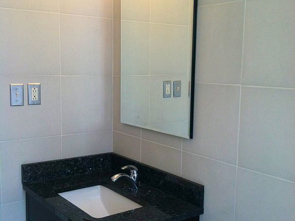 5th image of 1440 Steiner St APT 6