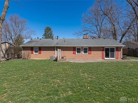 4th image of 88 E Elmwood Dr