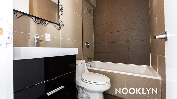 Rented by Nooklyn NYC LLC | media 9
