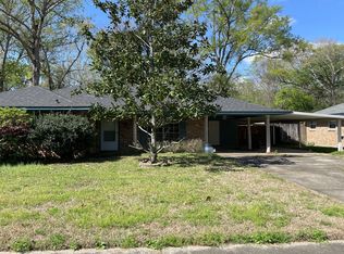 552 W Chalfont Dr, Baton Rouge, LA 70819