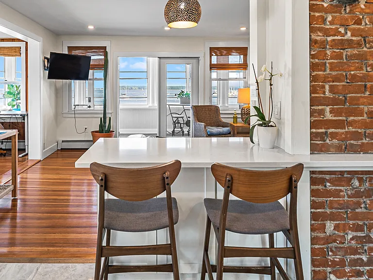 99 Midgley Ave #2 — Photo 37