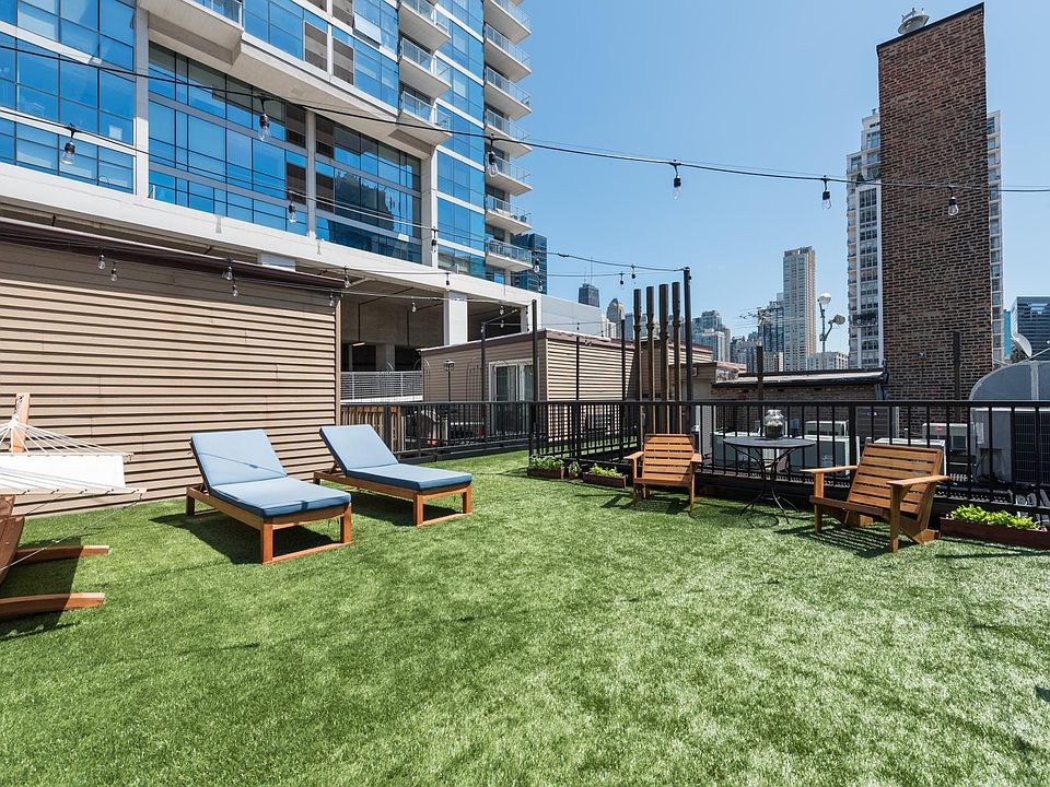 2nd image of 300 W Grand Ave Ste 3
