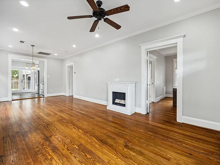 513 Northwood St #C — Photo 4