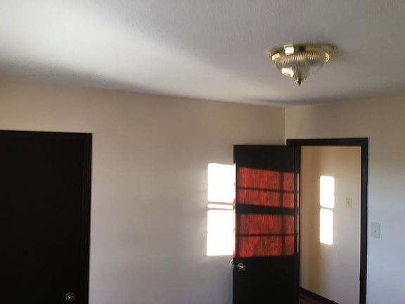2nd image of 3851 Johnson St