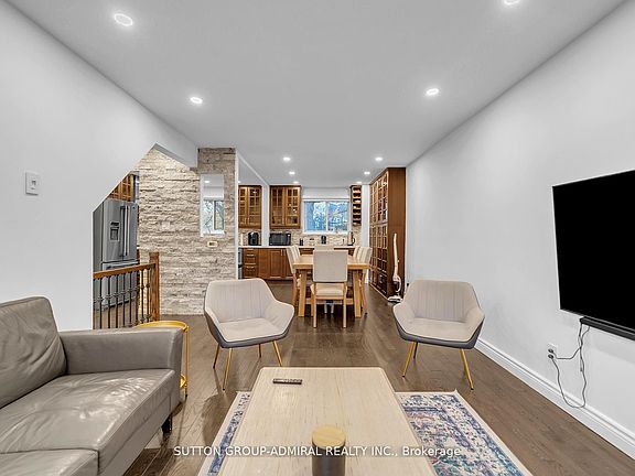 5th image of 40 Stately Way