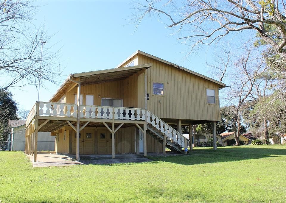 1st image of 240 Lazy Water Dr