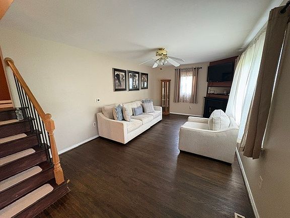4th image of 22 Sias Ln