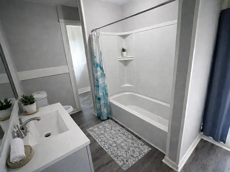 1157 Wilson St #2 — Photo 4