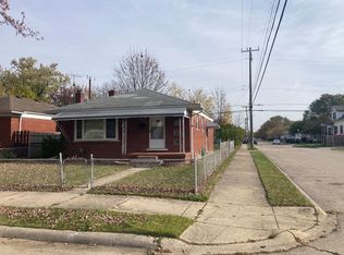 22004 Piper Ave, Eastpointe, MI 48021