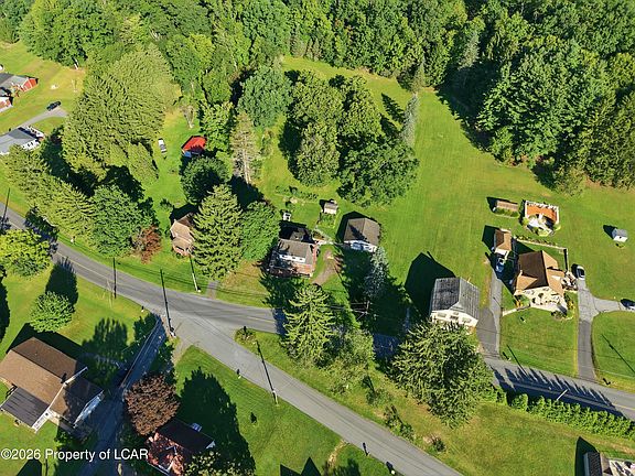 5th image of 1457 Valley Rd