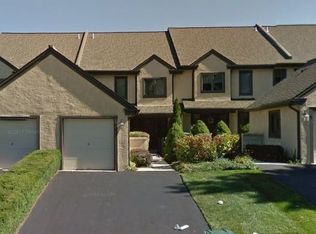 17 Splitrail Ln, Blue Bell, PA 19422