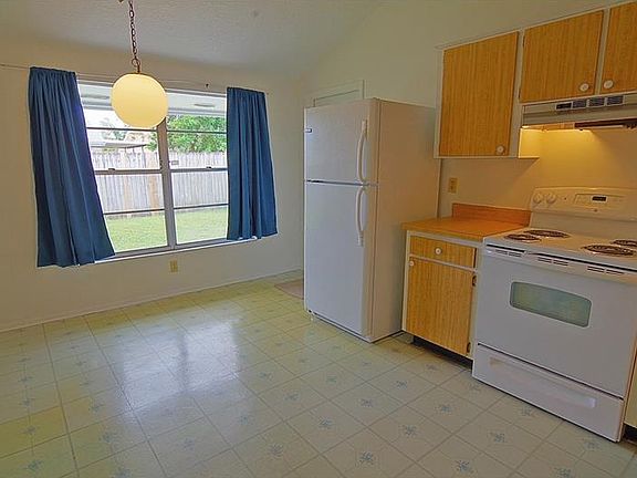 5th image of 8311 Canosa Pl