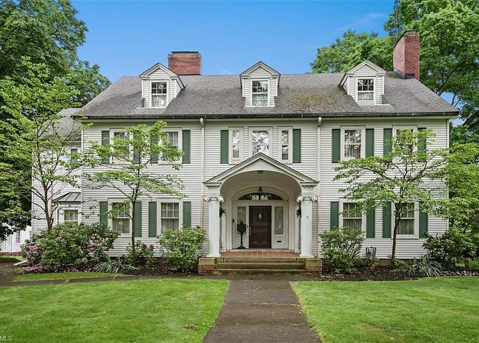 1st image of 700 Highland Ave #740