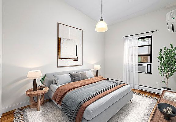 4th image of 20 Beaver St #4