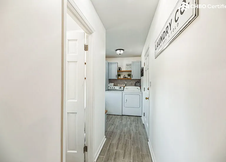 1710 Folly Rd — Photo 14