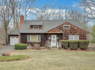 61 Greenwood Dr, Beacon, NY 12508