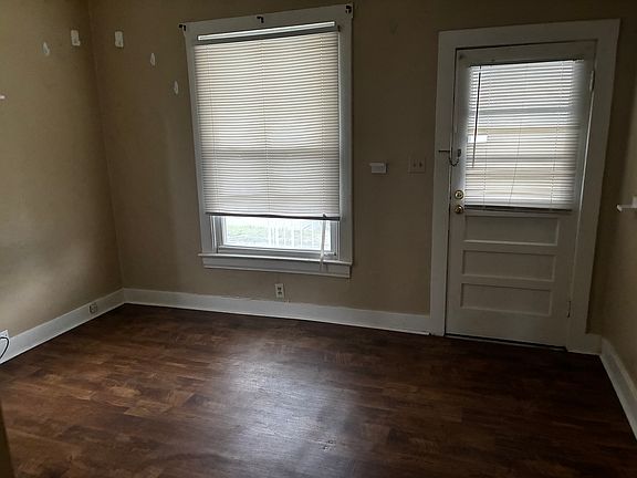 2nd image of 504 Broadway APT B